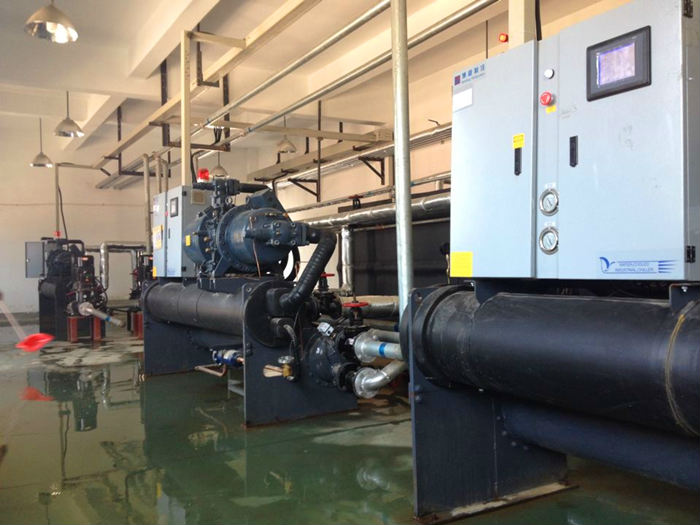 上海冷水機(jī)，螺桿式水冷冷水機(jī)組，上海螺桿式冷水機(jī)